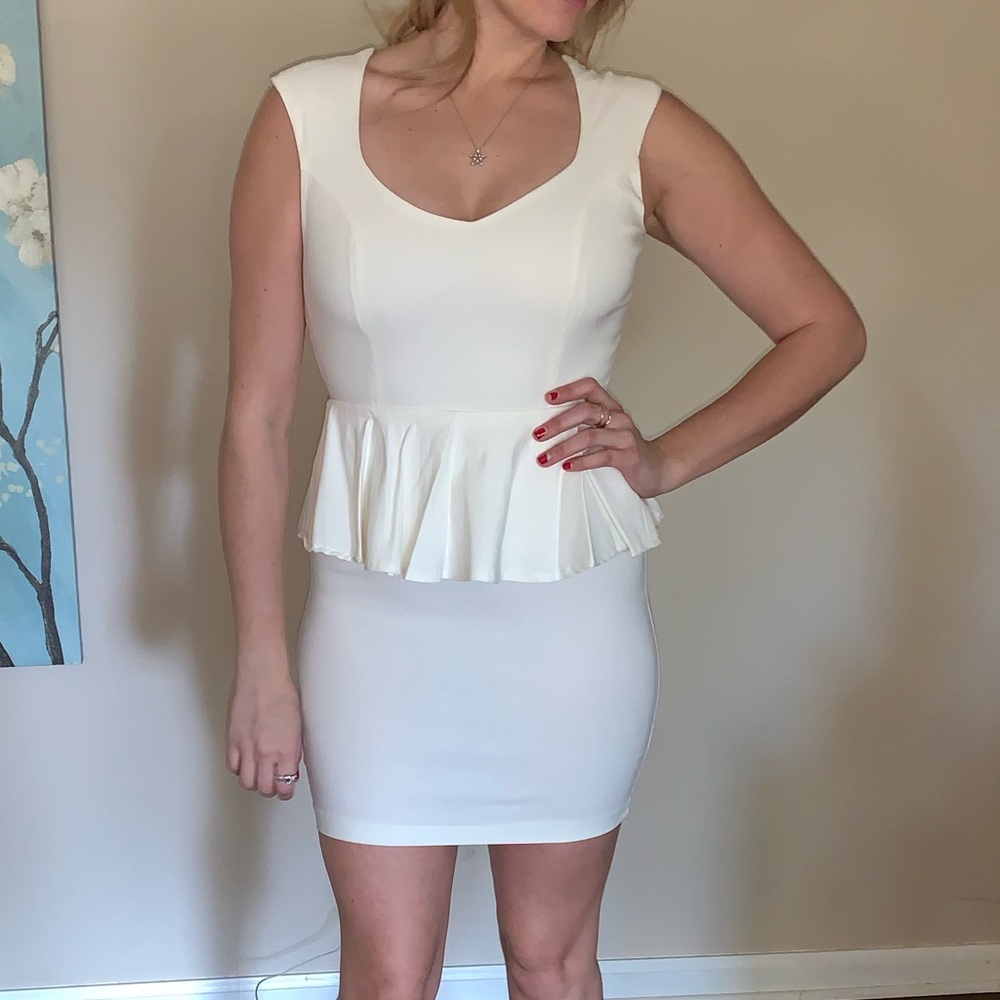Short white dress